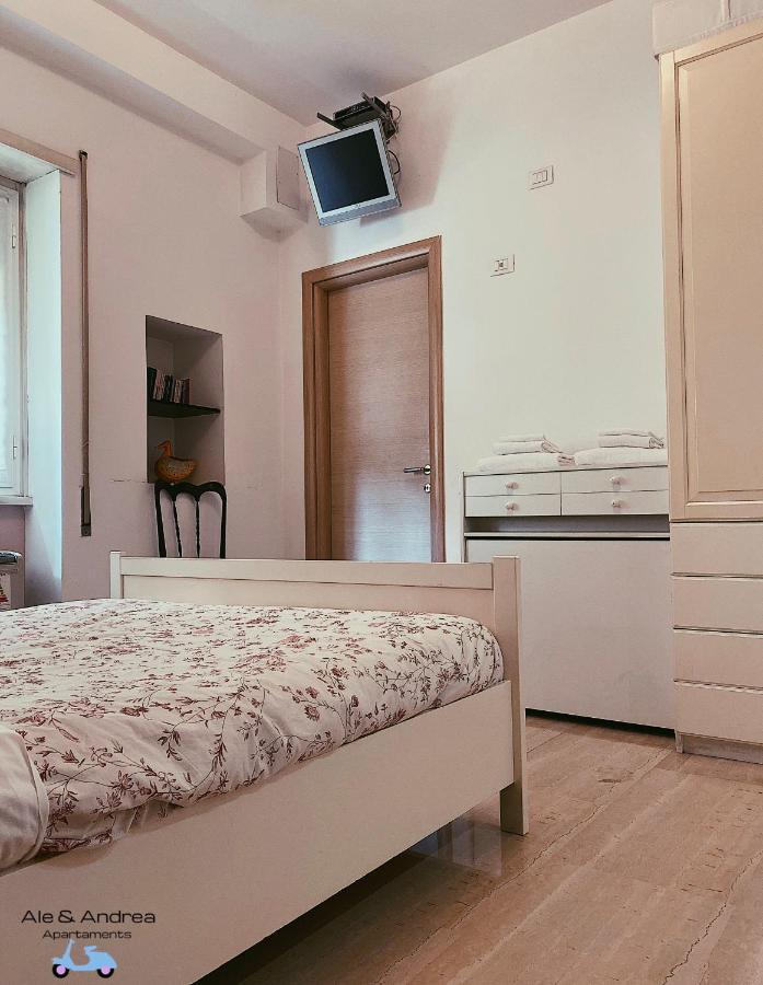 Ale&Andrea Apartments Blu & Lilla Roma Ngoại thất bức ảnh