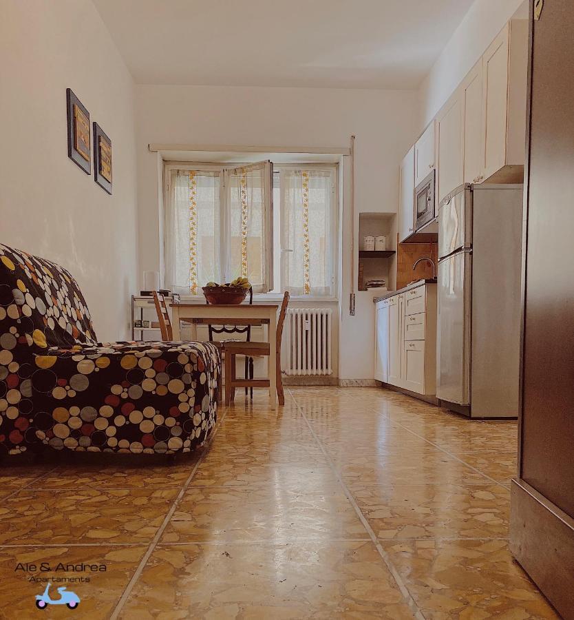 Ale&Andrea Apartments Blu & Lilla Roma Ngoại thất bức ảnh