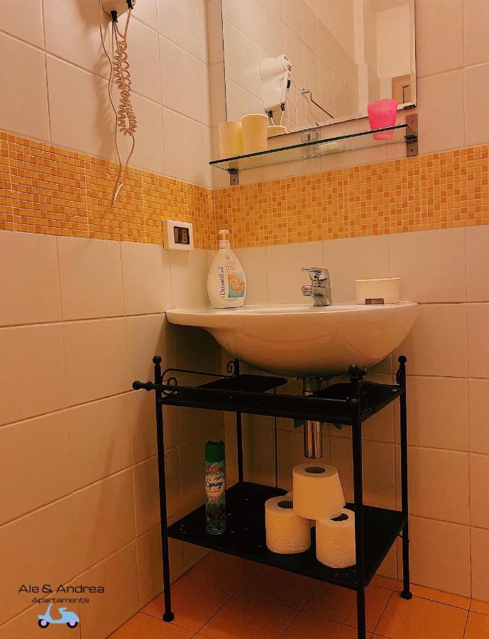 Ale&Andrea Apartments Blu & Lilla Roma Ngoại thất bức ảnh